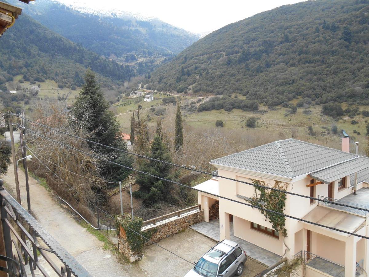 Amadriades Kalavryta Bagian luar foto